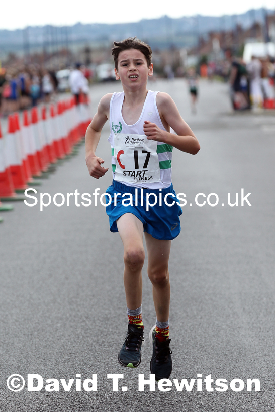 Boys under-13s 2021 Northern 6 and 4 Stage and Young Athletes Road Relays, Redcar. Photo: David T. Hewitson/Sports for All Pics